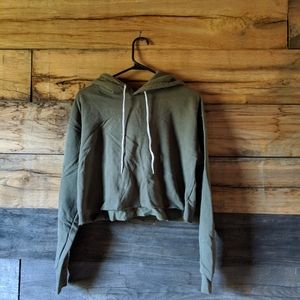 Cropped army green sweatshirt